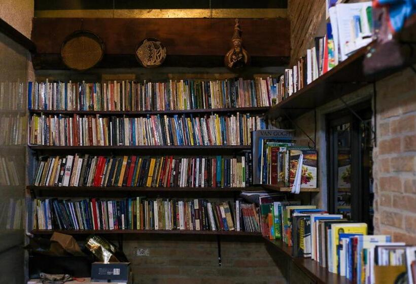 הוסטל Pousada Flora Bamboo