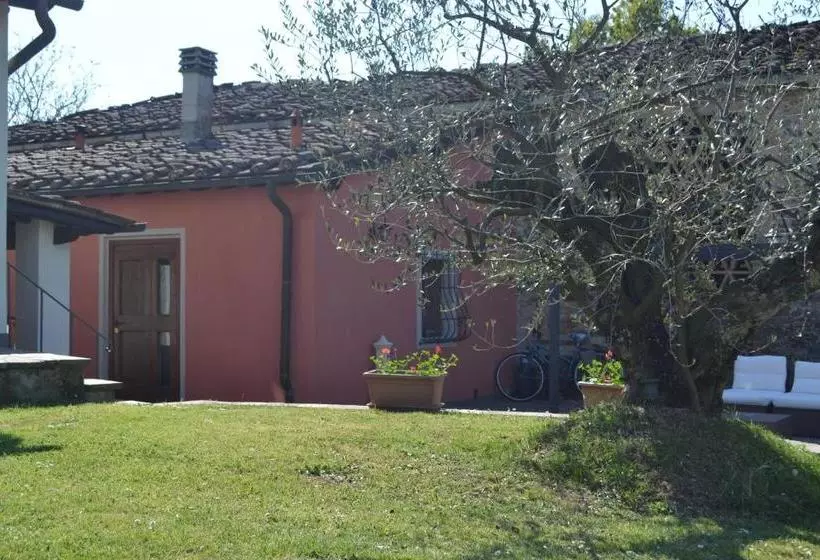 ベッドアンドブレックファースト Alla Corte Di Carla