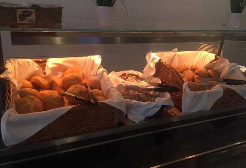 ベッドアンドブレックファースト Novina Sleep Inn Herzogenaurach