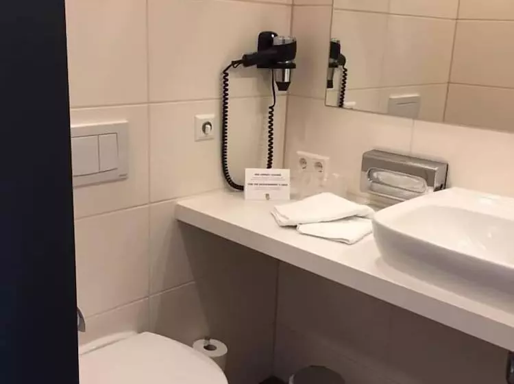 Aamiaismajoitus (B&B) Novina Sleep Inn Herzogenaurach