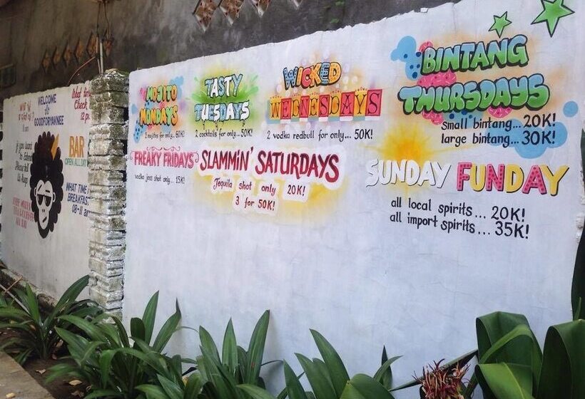 Good For Ya Knee Hostel   Adults Only