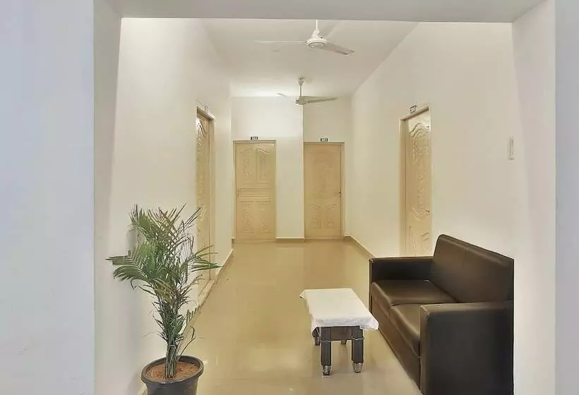 ホテル Oyo Rooms Chennai Airport Near Nanganallur