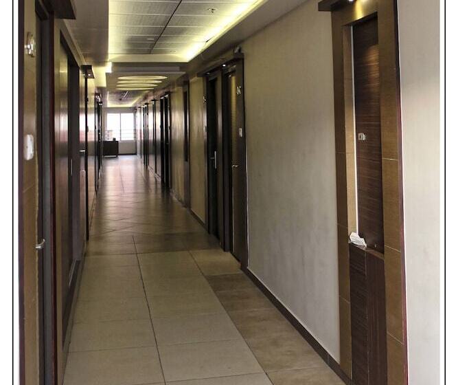 ホテル Prem Nivas