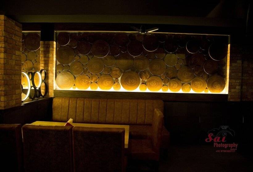 ホテル Prem Nivas