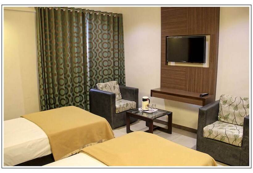 ホテル Prem Nivas