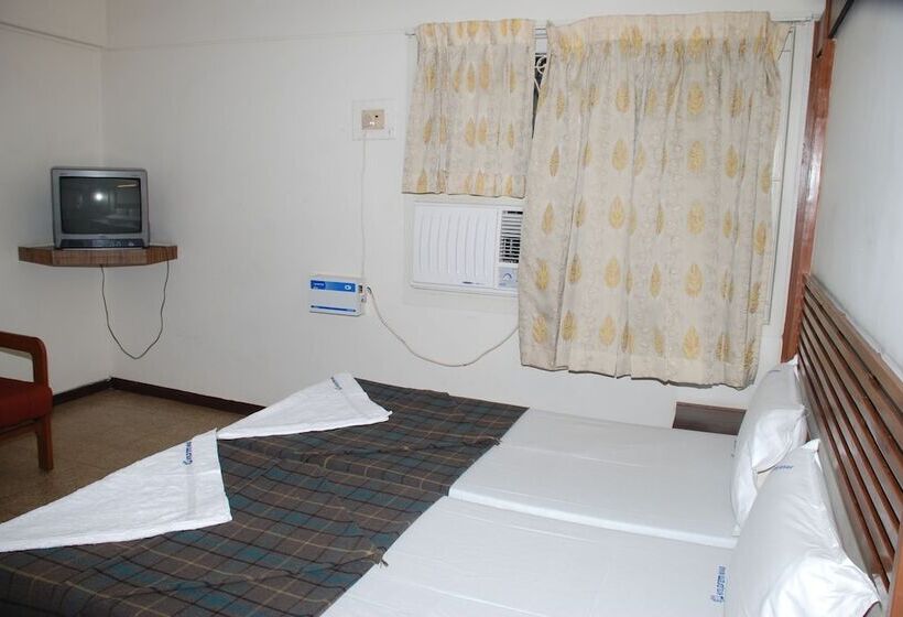 ホテル Prem Nivas