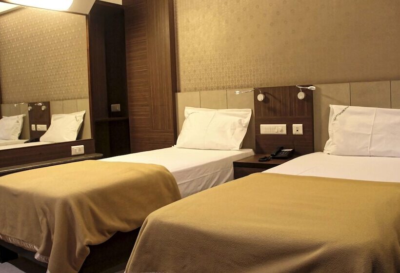 ホテル Prem Nivas