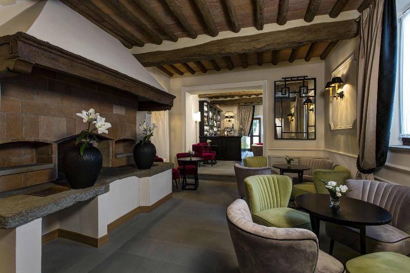 ホテル Villa Le Calvane