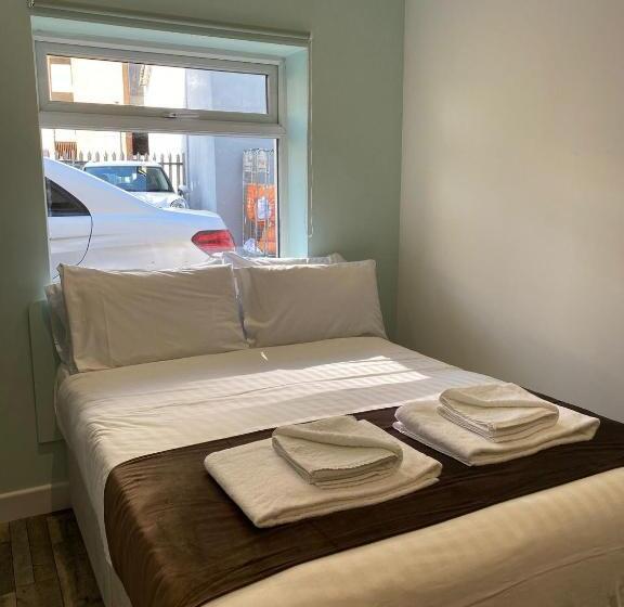 مبيت وإفطار Lady Hamilton Inn