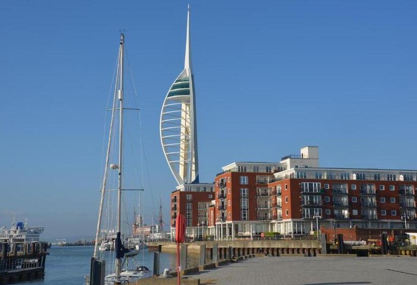 مبيت وإفطار Lady Hamilton Inn