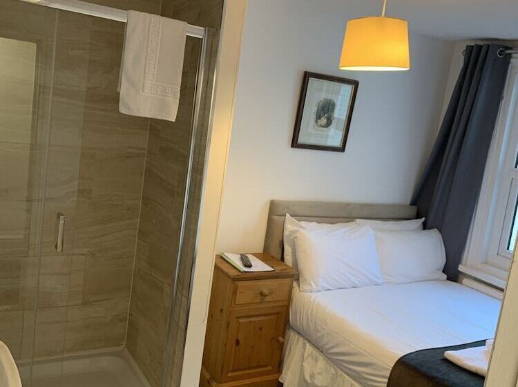 مبيت وإفطار Lady Hamilton Inn