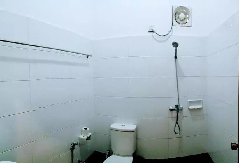 Pinlon Pann Motel