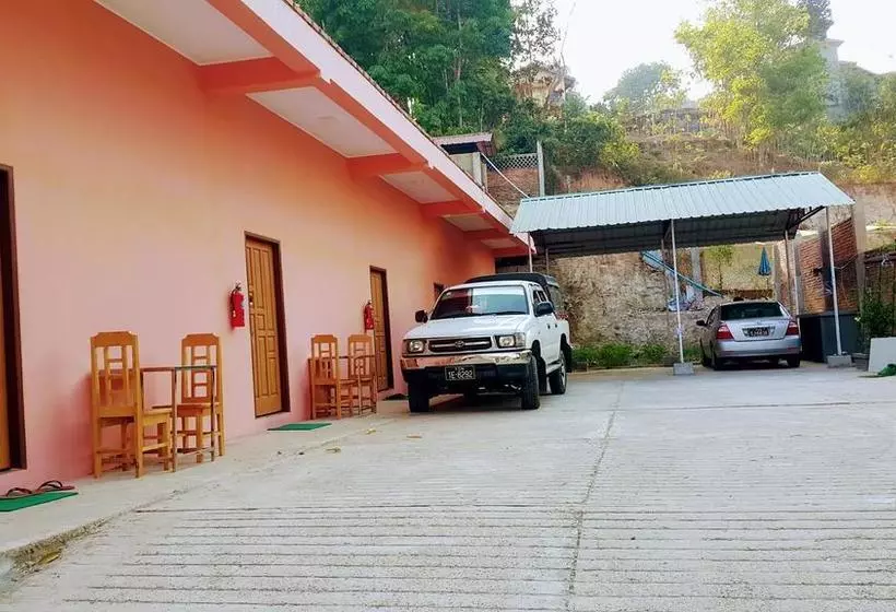 Pinlon Pann Motel