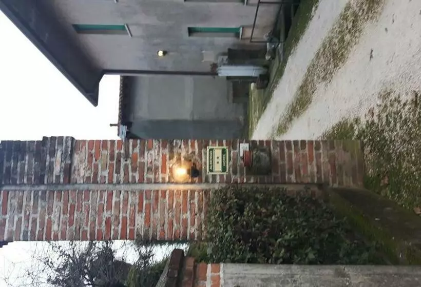 هتل Armida