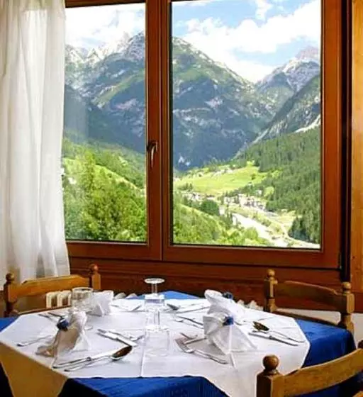ホテル Albergo Stella Alpina