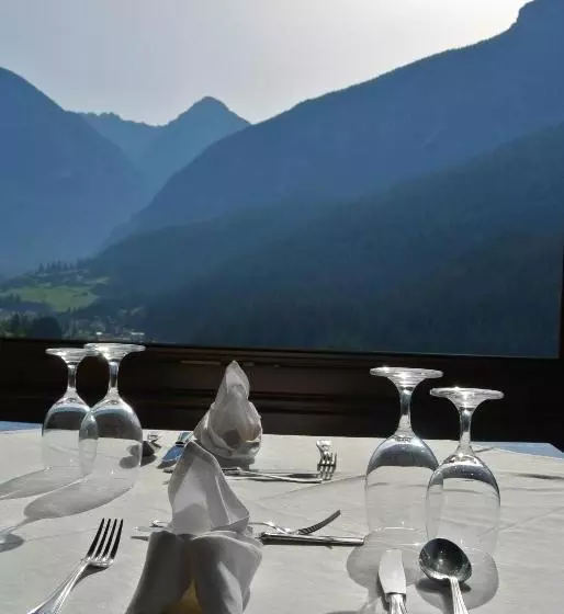 ホテル Albergo Stella Alpina