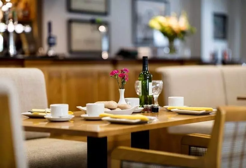 Hotelli Cowdray Lodge