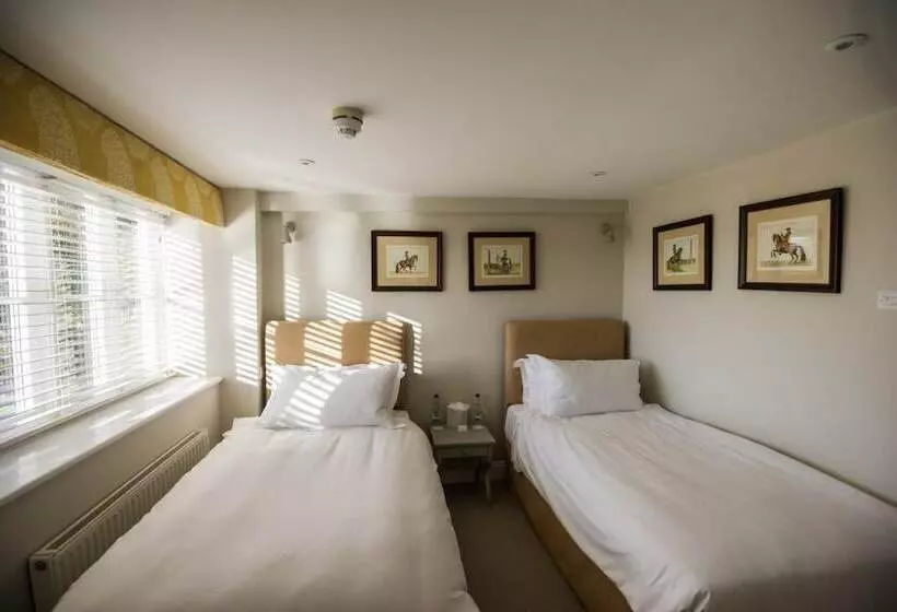 Hotelli Cowdray Lodge