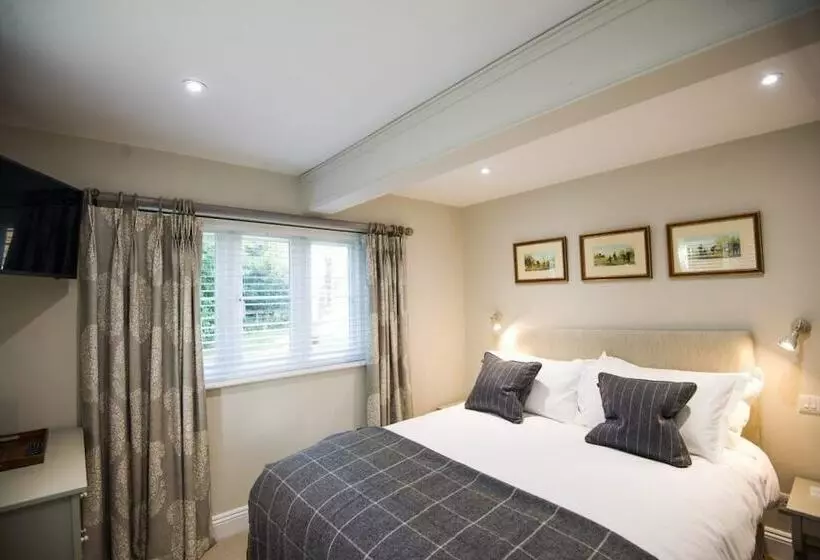 Hotelli Cowdray Lodge