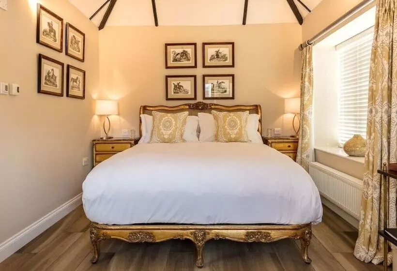 Hotelli Cowdray Lodge