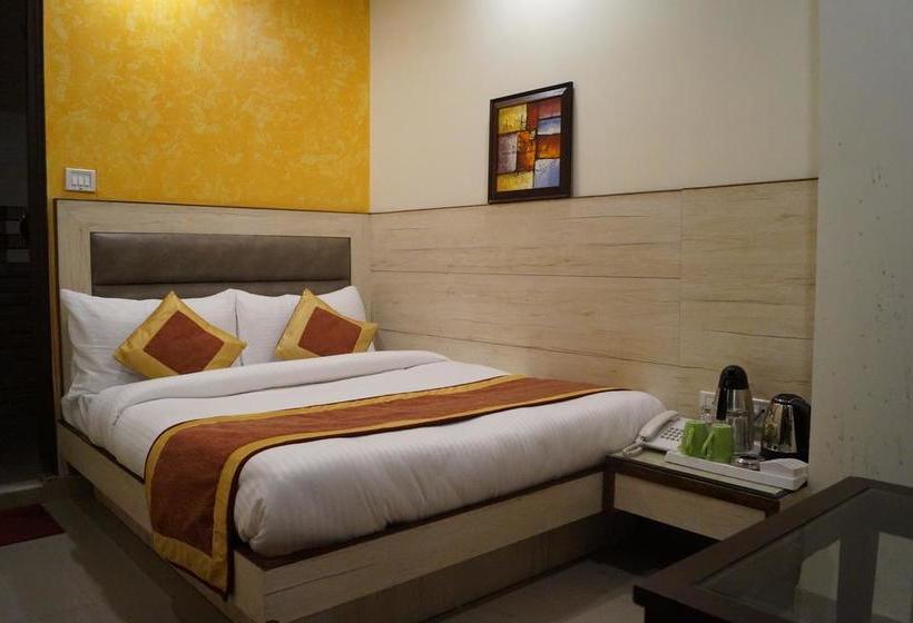 בית מלון כפרי Optimum Oxford International