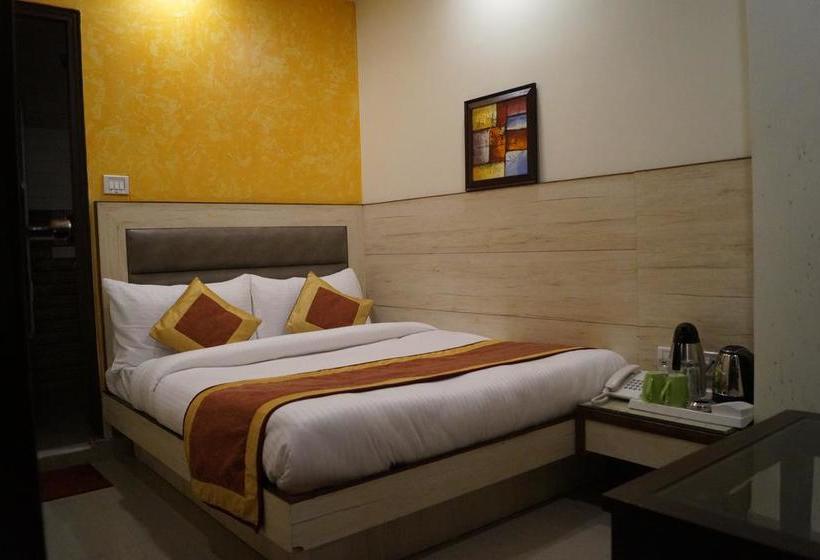 בית מלון כפרי Optimum Oxford International