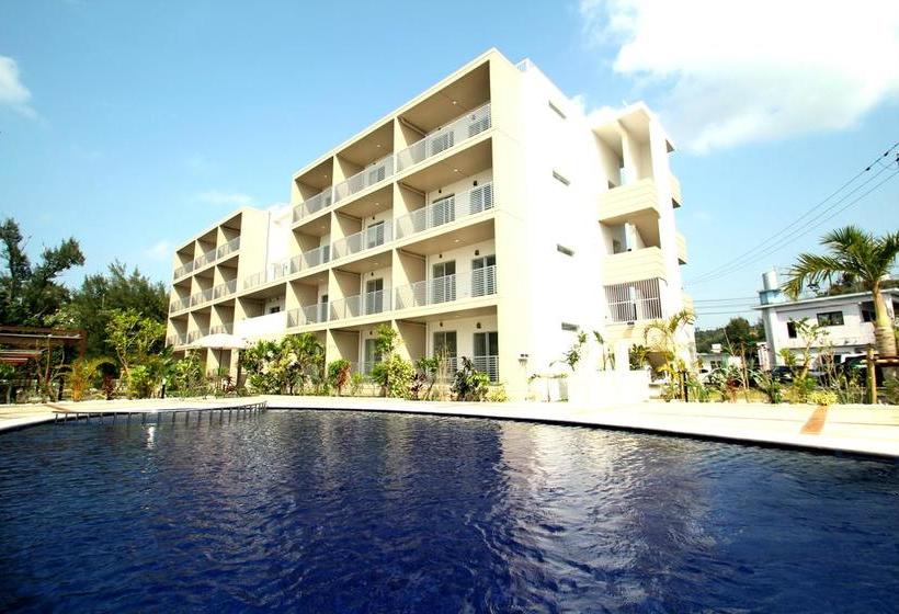 בית מלון כפרי Resort Class Inn Onna Village