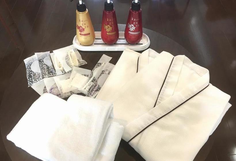 בית מלון כפרי Resort Class Inn Onna Village