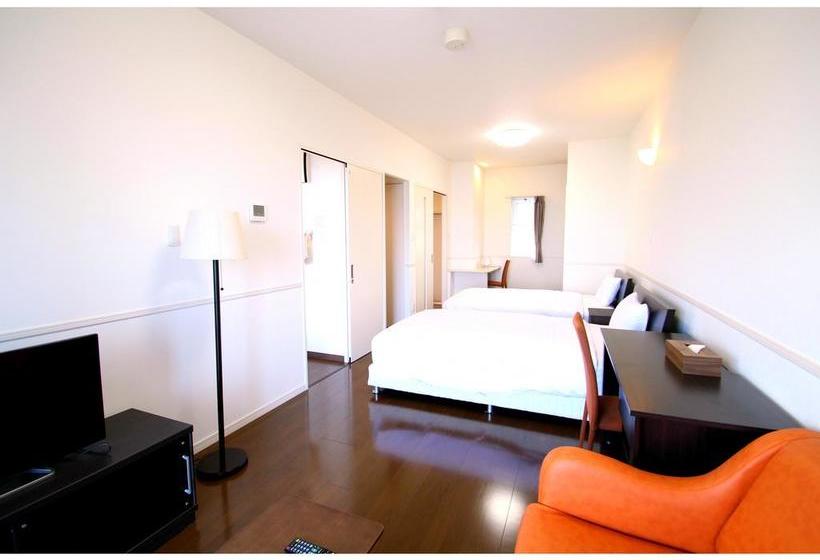 בית מלון כפרי Resort Class Inn Onna Village