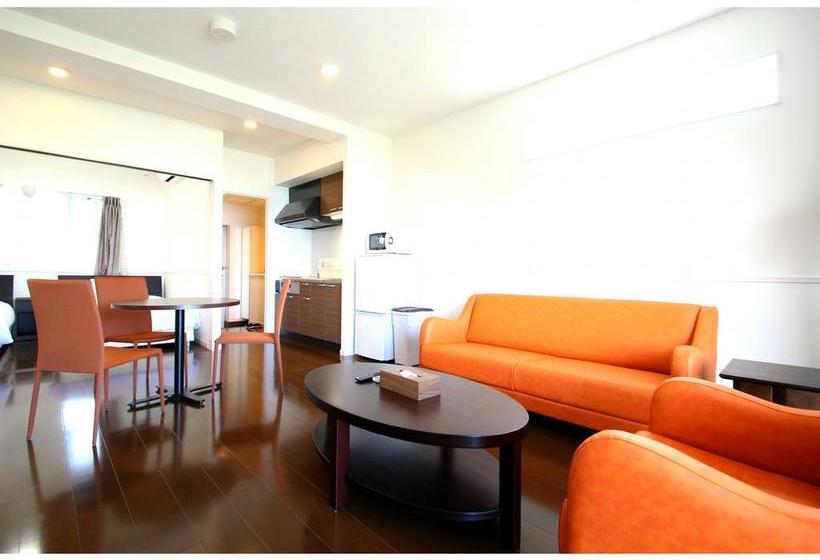 בית מלון כפרי Resort Class Inn Onna Village