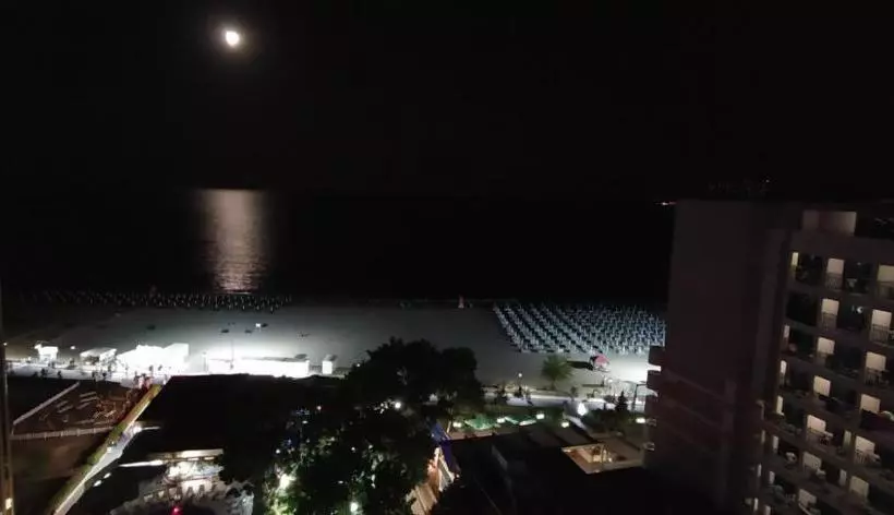 هتل Shipka Beach