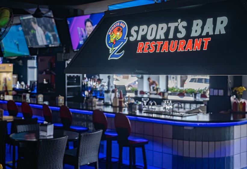 هتل & Sport Bar Oz