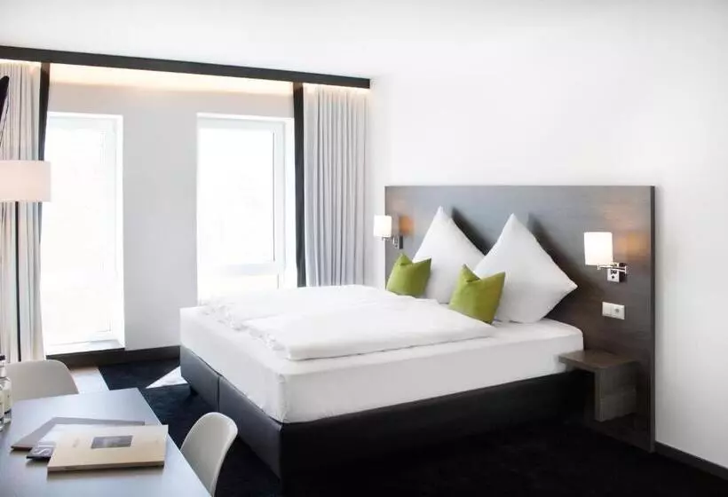 Ku Hotel By Wmm Hotels