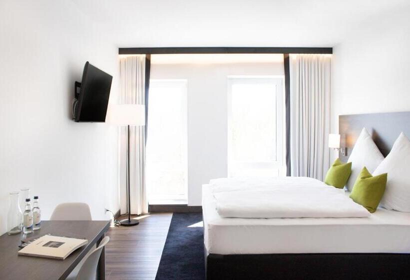 Ku Hotel By Wmm Hotels