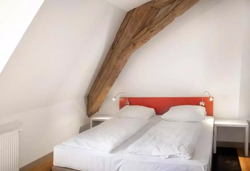 Ku Hotel By Wmm Hotels