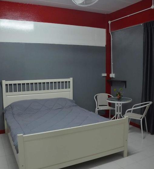 호스텔 Funky Crab