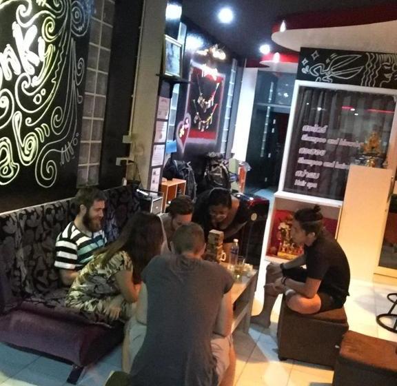 호스텔 Funky Crab