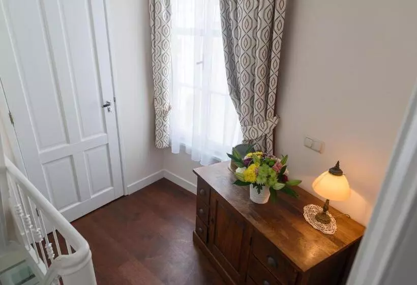 تختخواب و صبحانه Keizershouse Amsterdam