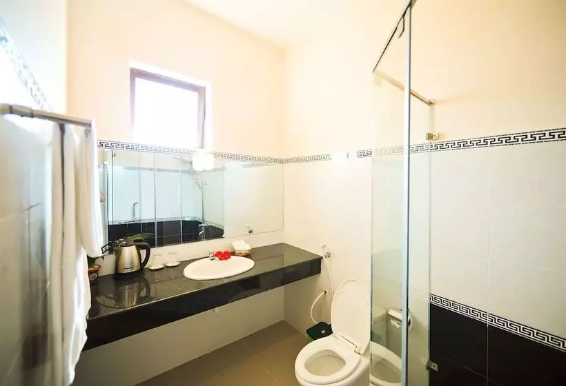 Four Oceans Beach Resort Bon Bien Mui Ne