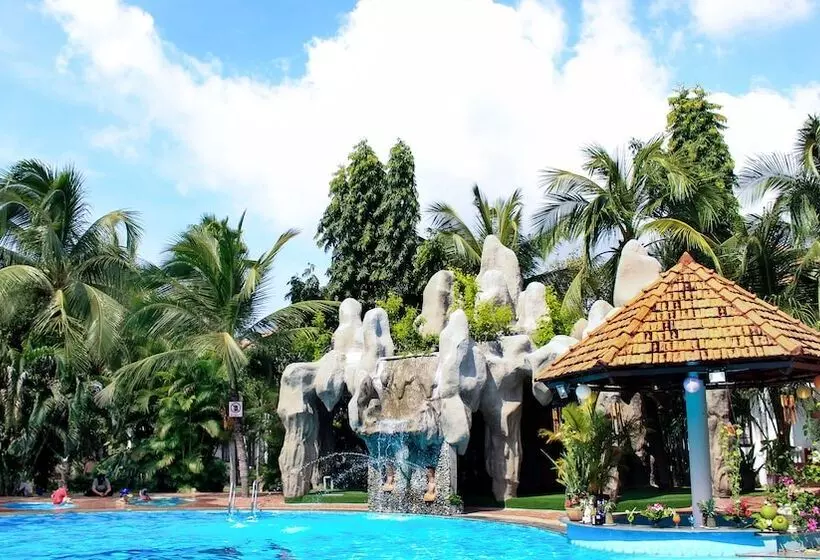 Four Oceans Beach Resort Bon Bien Mui Ne