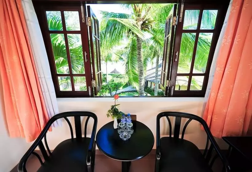 Four Oceans Beach Resort Bon Bien Mui Ne