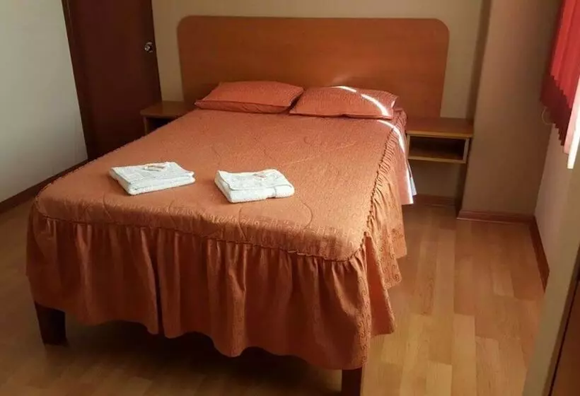 هتل Arunta