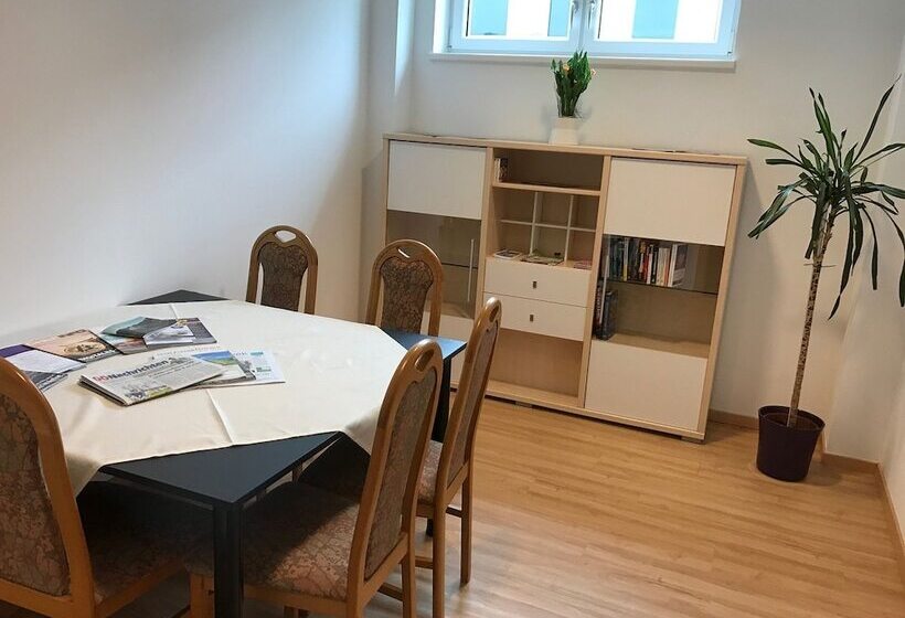 בית מלון כפרי Business & City