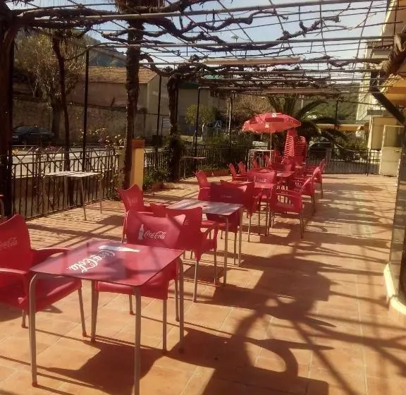Hotel Don Carlos