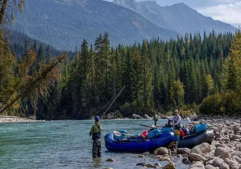 ホテル Eleven Revelstoke Lodge