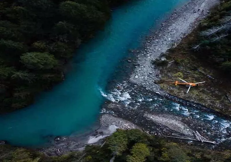 ホテル Eleven Revelstoke Lodge