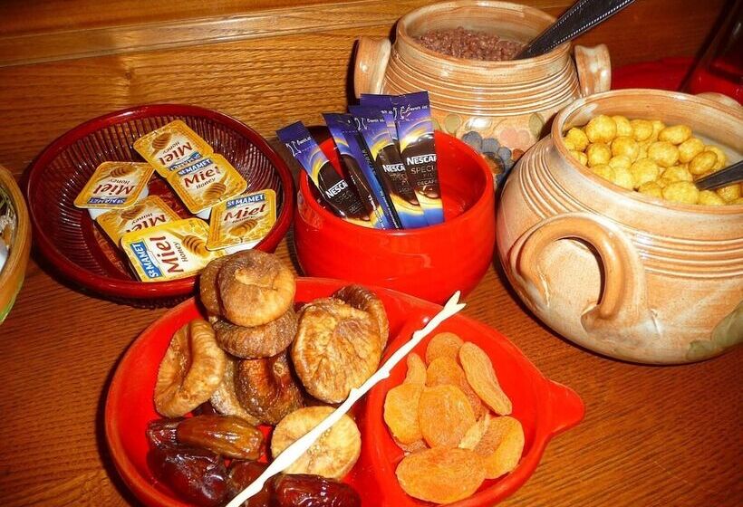 فندق Hôtel Chante Perdrix