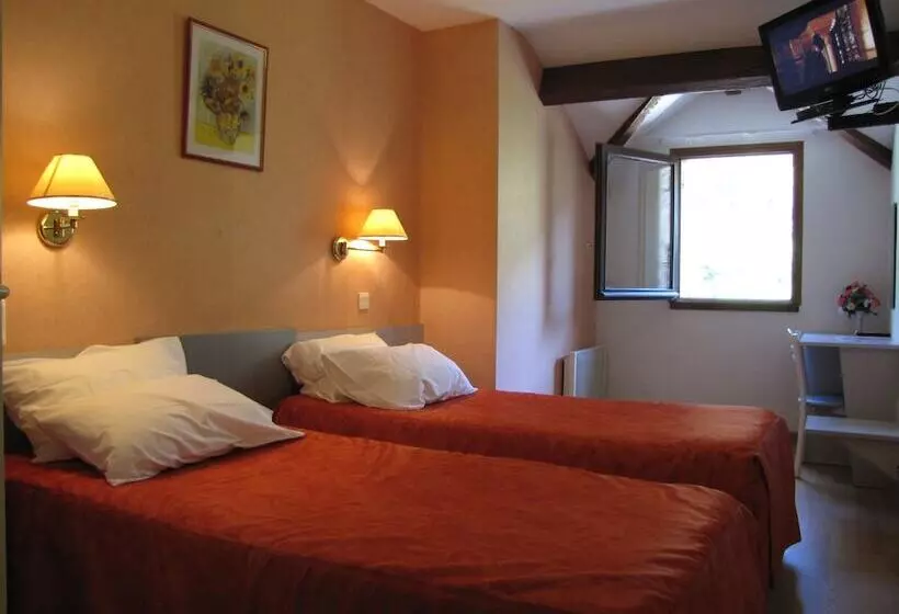 ホテル Hôtel Chante Perdrix