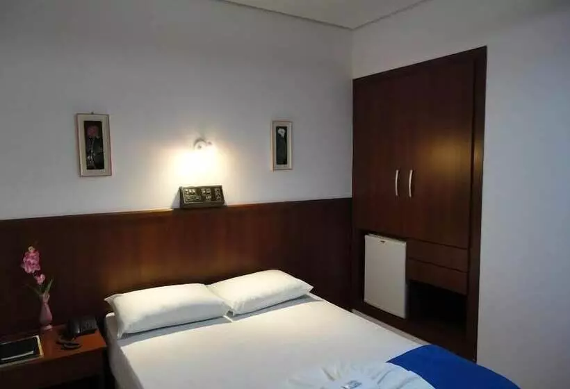Hotelli Premier