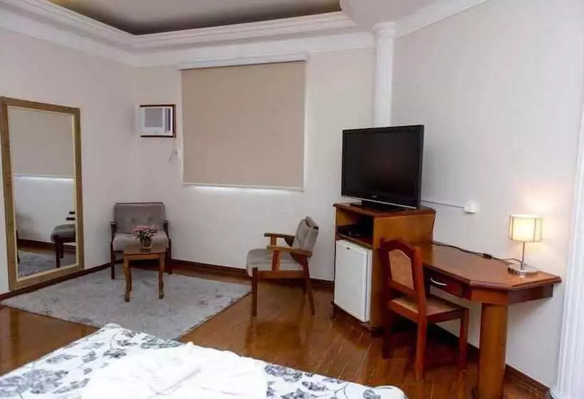 Hotelli Premier